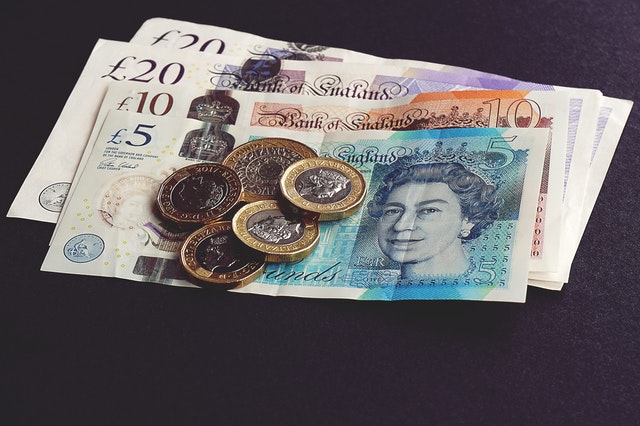 bank-notes-1791583